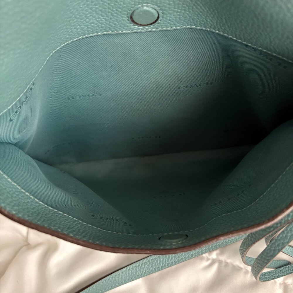 Coach Chaise Crossbody in Polished Pebble Leather Marine Classic Luxury - Picture 12 of 13